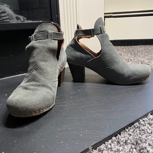 Womens US 6 ART Bye Bye Suela heel suede shoes - Picture 3 of 4